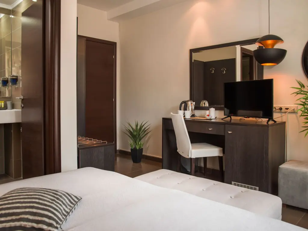 Снимка 8 - Aqua Mare Hotel - Халкидики-Неа Каликратия, Гърция