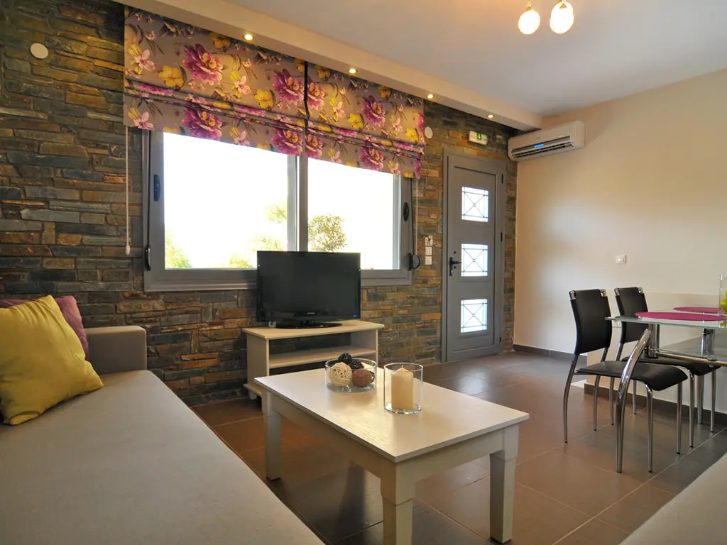 Снимка 20 - Ntinas Filoxenia Hotel - Тасос, Гърция