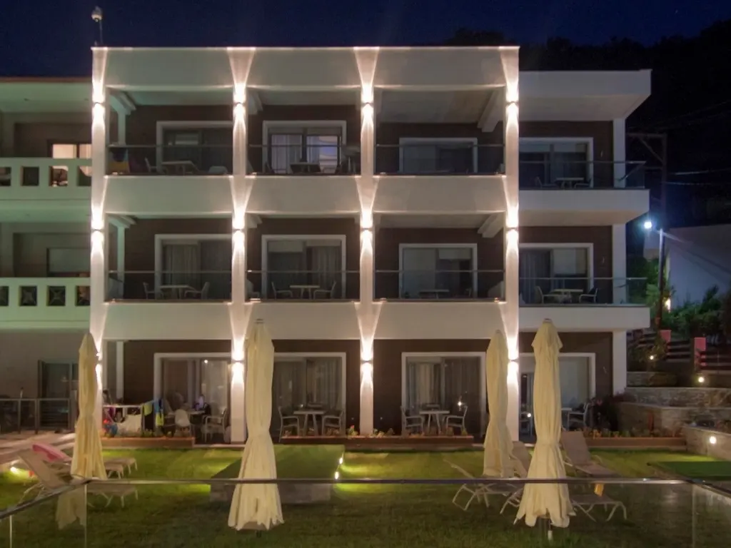 Снимка 40 - Ntinas Filoxenia Hotel - Тасос, Гърция