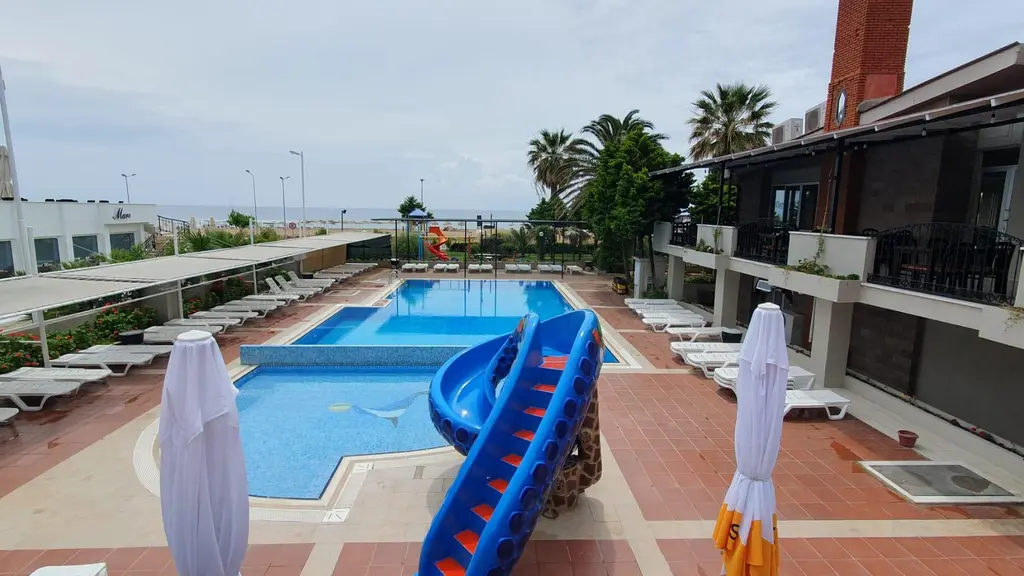 Снимка 5 - Buyuk Berk Hotel - Айвалък, Турция