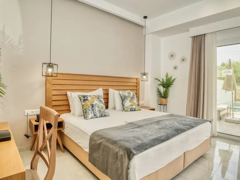 Снимка 8 - Sarantis Hotel & Suites - Халкидики-Касандра, Гърция