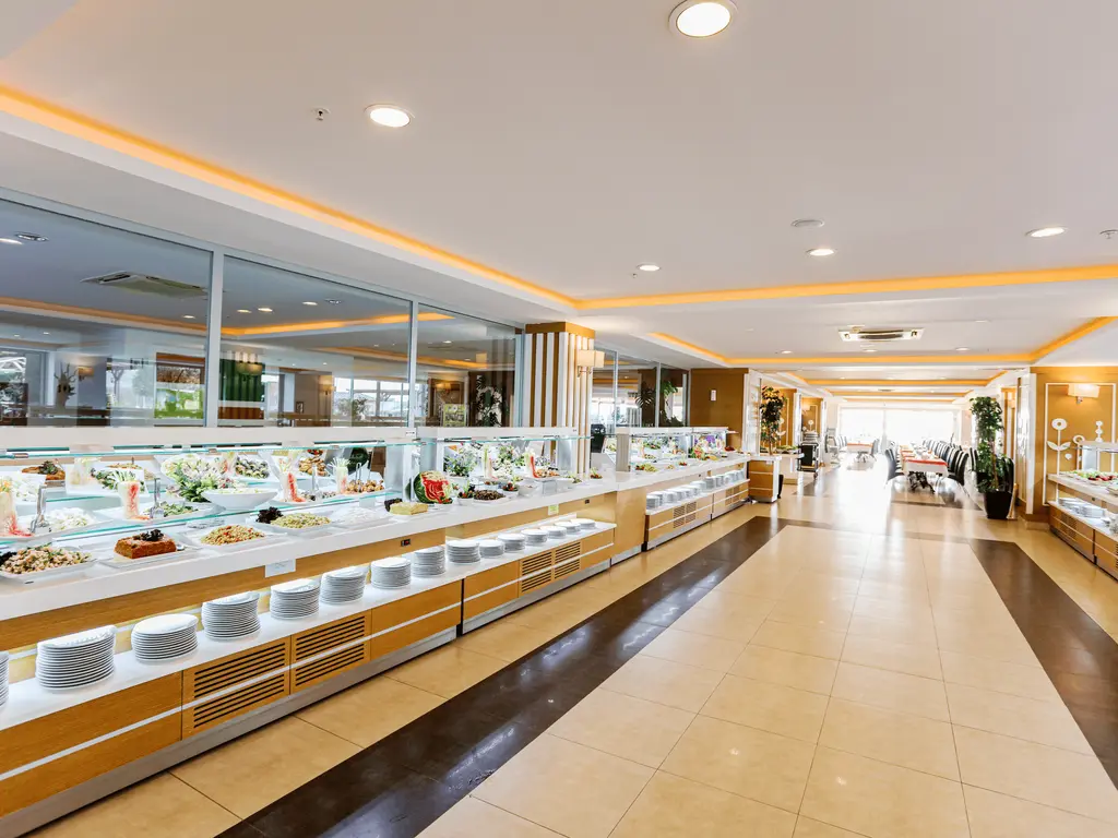 Снимка 25 - Palm Wings Beach Resort & Spa - Кушадасъ, Турция