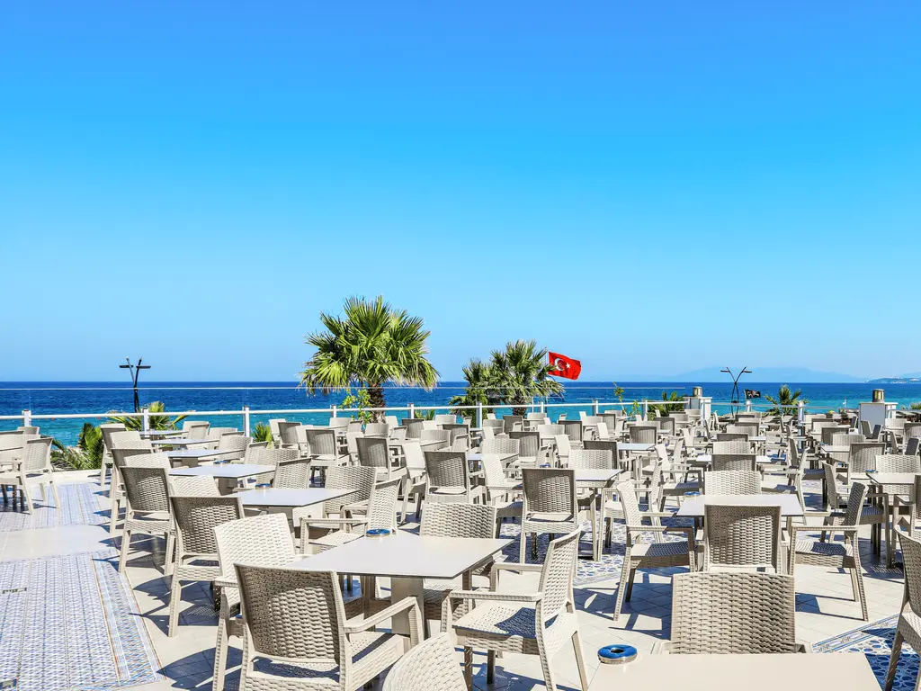 Снимка 28 - Palm Wings Beach Resort & Spa - Кушадасъ, Турция