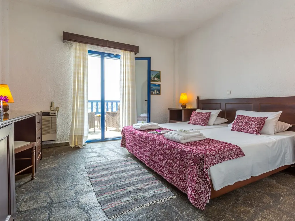 Снимка 5 - Agionissi Resort - Халкидики-Атон, Гърция