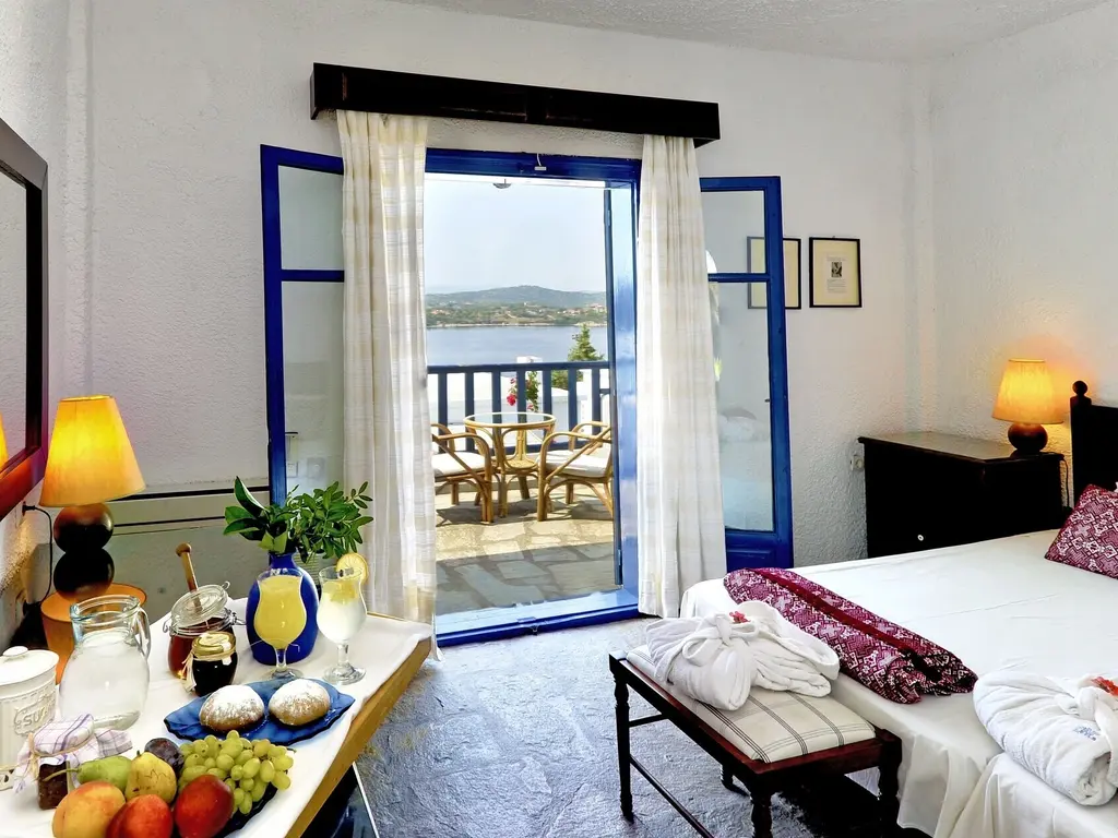 Снимка 3 - Agionissi Resort - Халкидики-Атон, Гърция