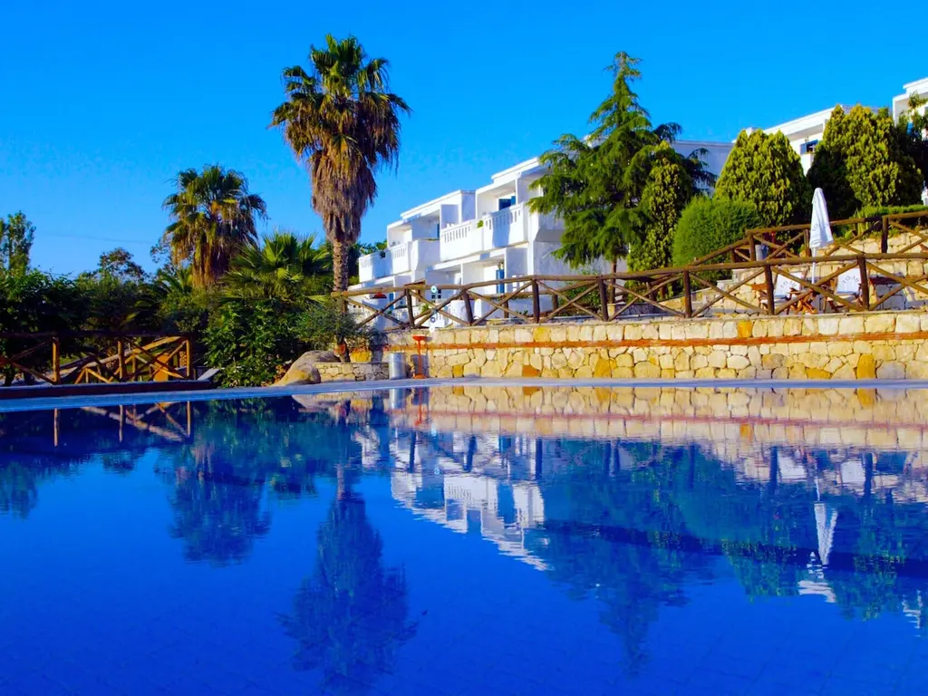 Снимка 10 - Agionissi Resort - Халкидики-Атон, Гърция