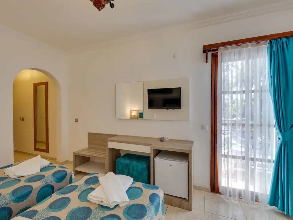 Снимка 32 - Sami Beach Hotel - Бодрум, Турция