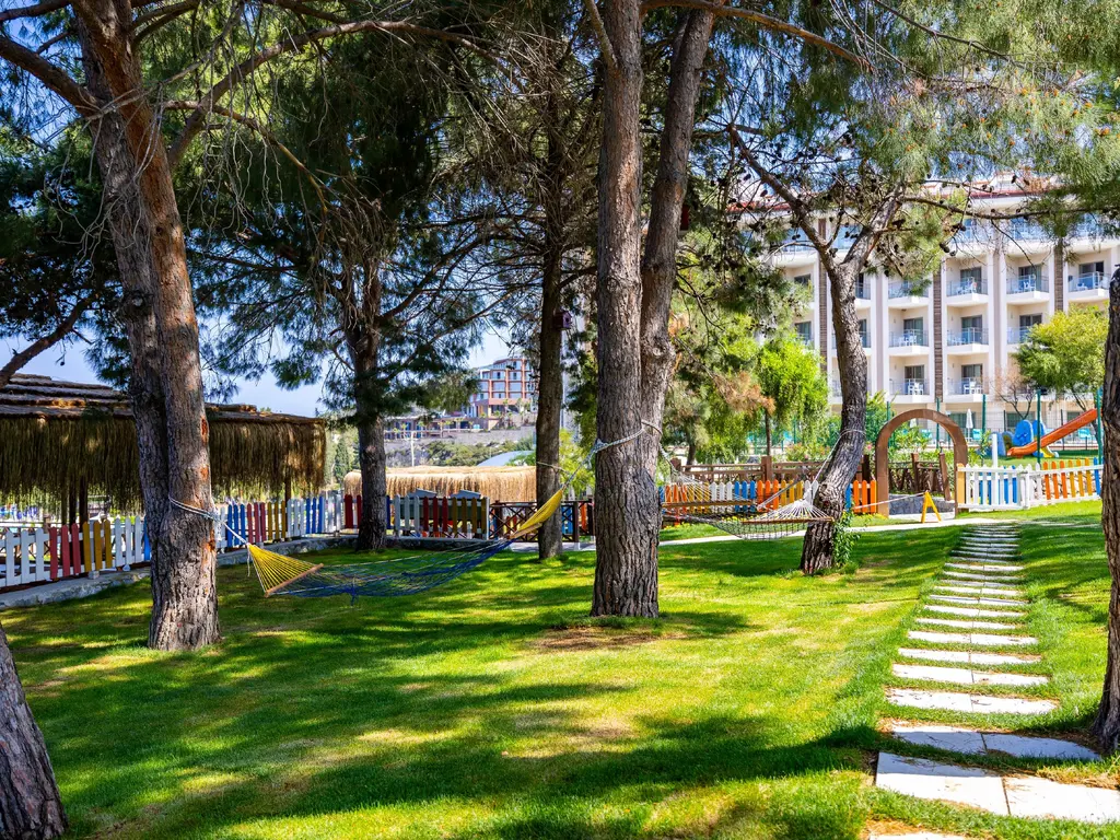 Снимка 30 - Ramada Resort Kusadasi & Golf - Кушадасъ, Турция