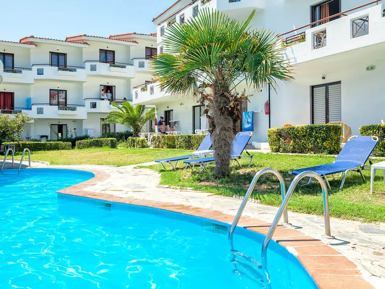 Снимка 4 - Xenios Dolphin Beach - Халкидики-Касандра, Гърция