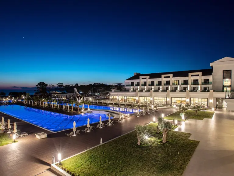 Снимка 1 - KoruMar Ephesus Beach & Spa Resort - Кушадасъ, Турция