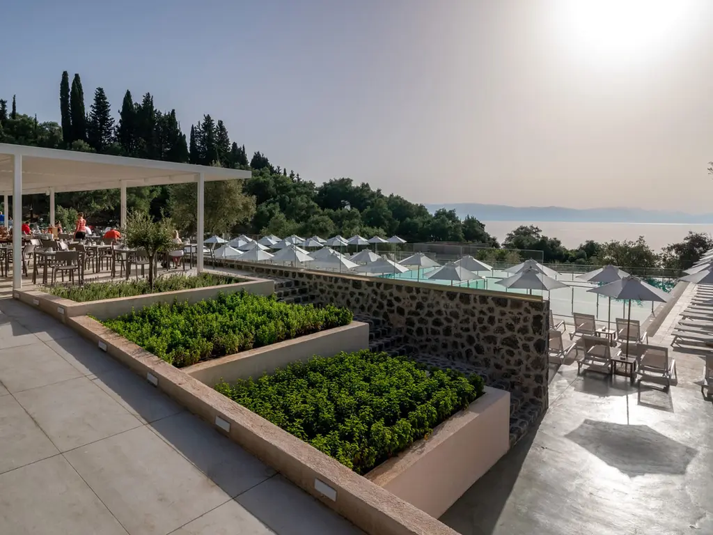 Снимка 24 - Aeolos Beach Resort - Корфу, Гърция