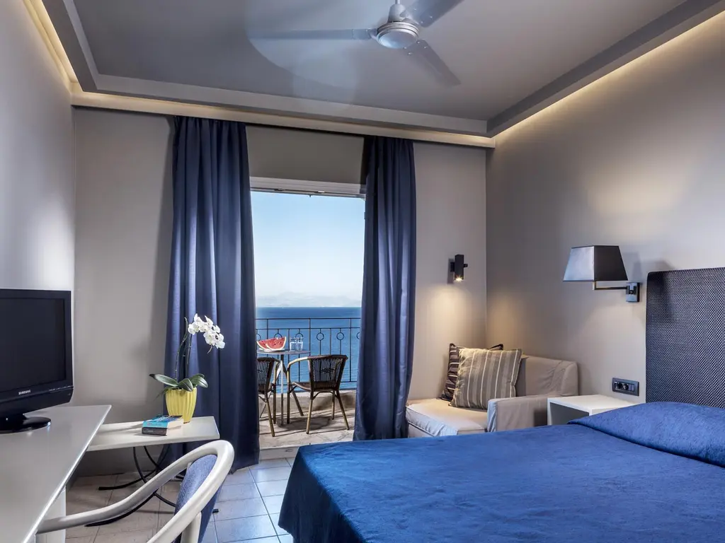 Снимка 6 - Aeolos Beach Resort - Корфу, Гърция