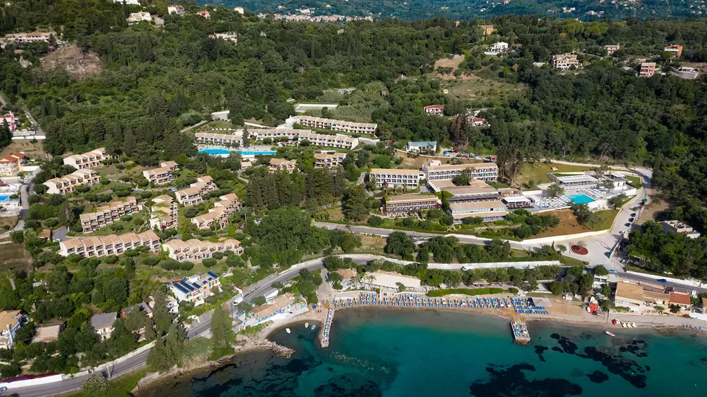 Снимка 2 - Aeolos Beach Resort - Корфу, Гърция