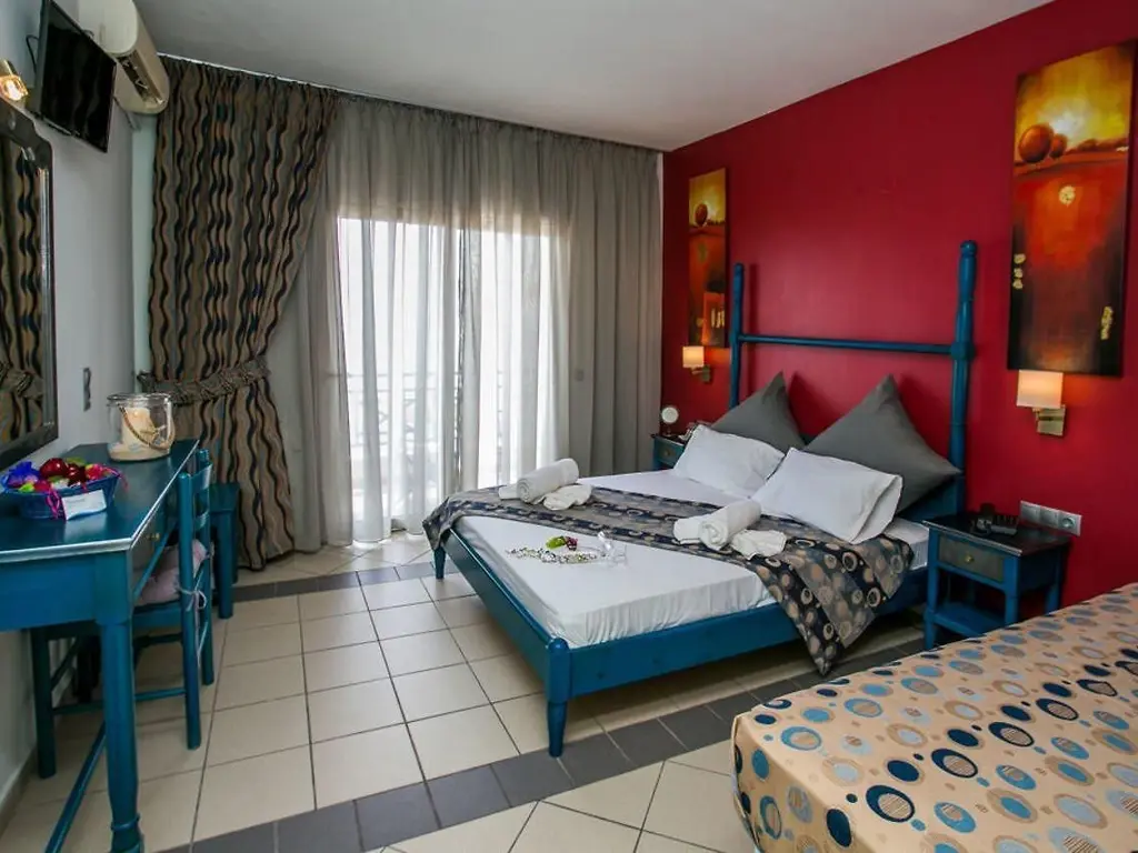 Снимка 8 - Thalassies Hotel - Тасос, Гърция
