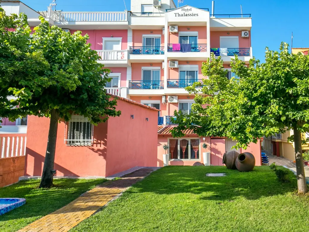 Снимка 2 - Thalassies Hotel - Тасос, Гърция