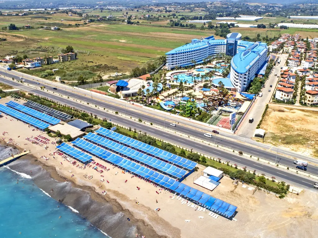 Снимка 8 - Crystal Admiral Resort Suites & Spa - Анталия-Сиде, Турция