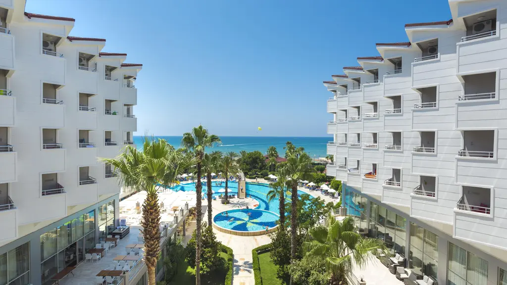 Снимка 2 - Terrace Beach Resort - Анталия-Сиде, Турция