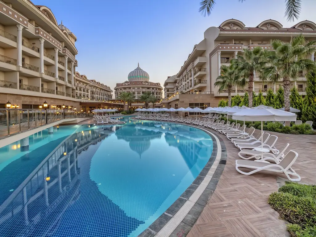 Снимка 2 - Kirman Belazur Resort & Spa - Анталия-Белек, Турция