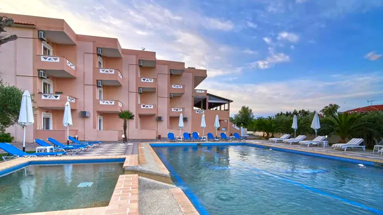 Снимка 2 - Hotel Stefani - Халкидики-Ситония, Гърция