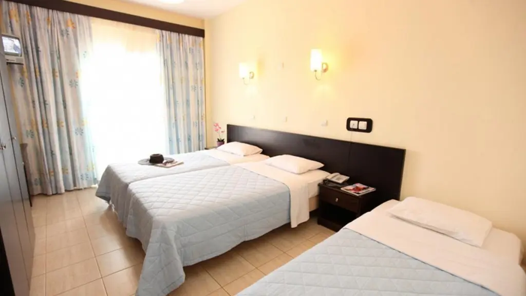 Снимка 5 - Maranton Beach Hotel - Тасос, Гърция