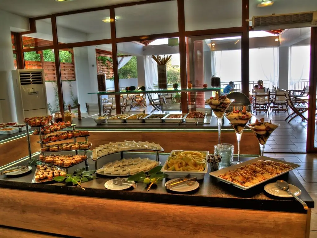 Снимка 16 - Maranton Beach Hotel - Тасос, Гърция