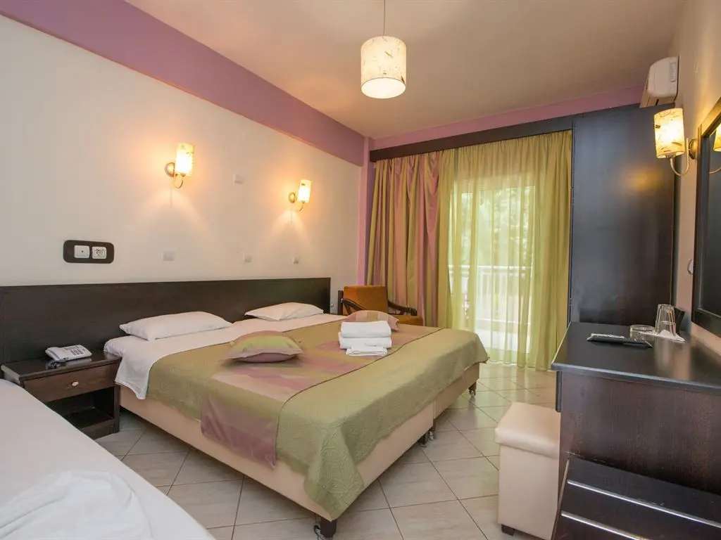 Снимка 7 - Maranton Beach Hotel - Тасос, Гърция