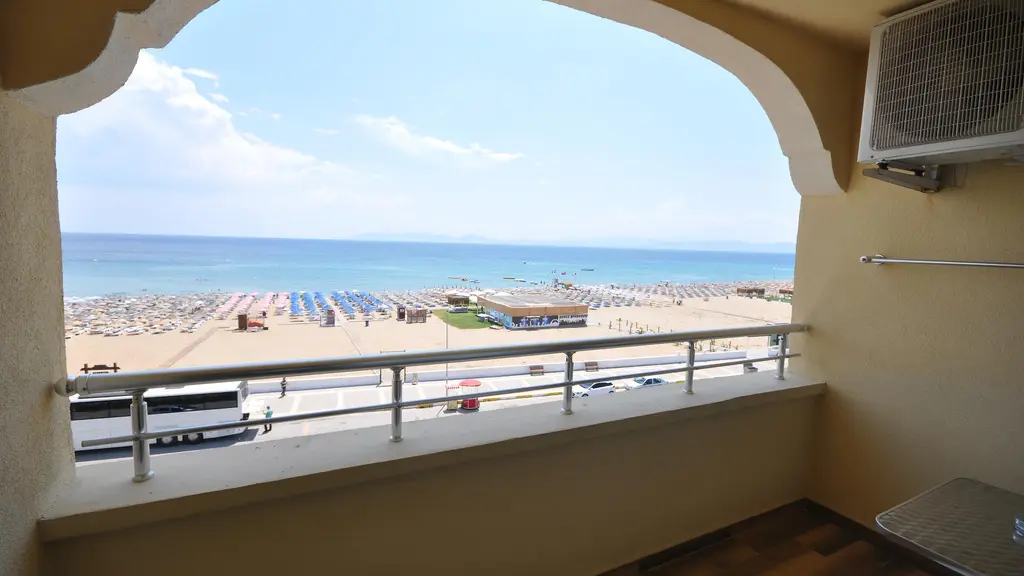 Снимка 3 - Olivera Resort - Айвалък, Турция