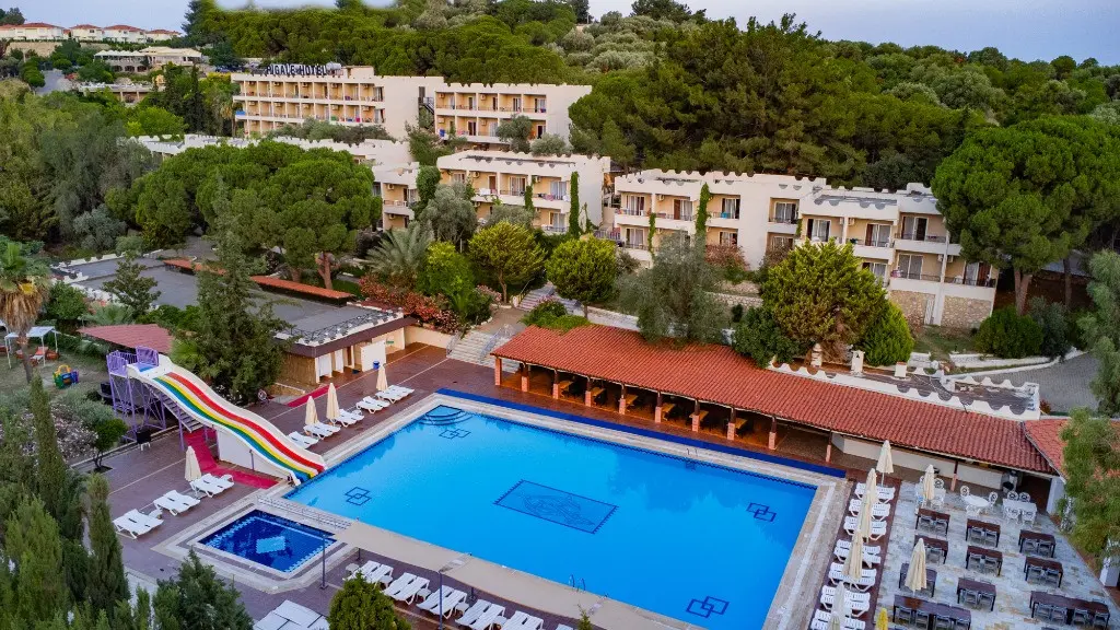 Снимка 2 - Pigale Beach Resort - Кушадасъ, Турция