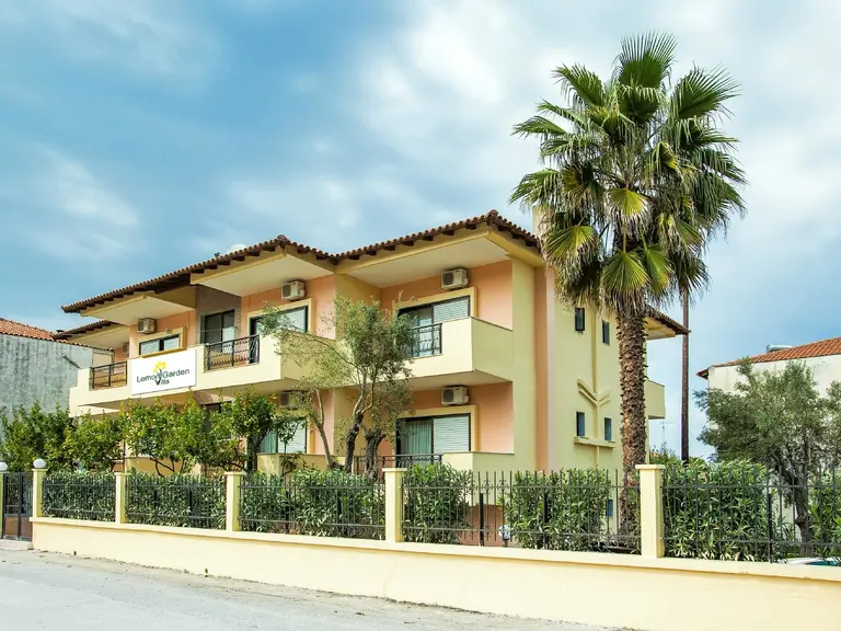 Снимка 1 - Lemon Garden Villa - Халкидики-Касандра, Гърция