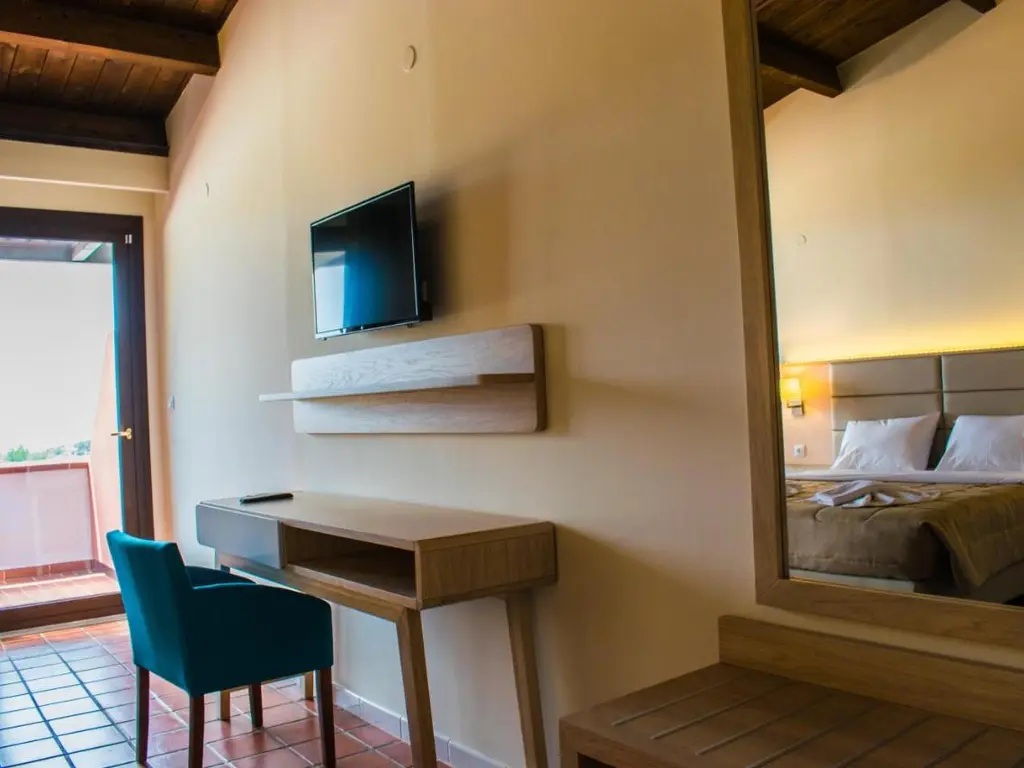 Снимка 7 - Kallisti Hotel - Тасос, Гърция