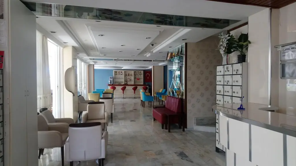 Снимка 2 - Melike Hotel - Кушадасъ, Турция