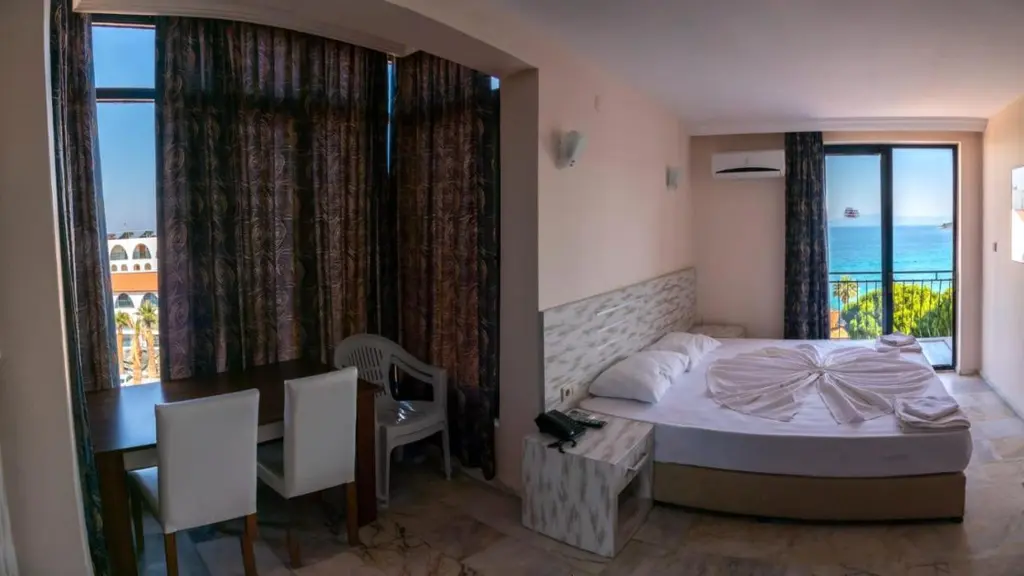 Снимка 3 - Melike Hotel - Кушадасъ, Турция