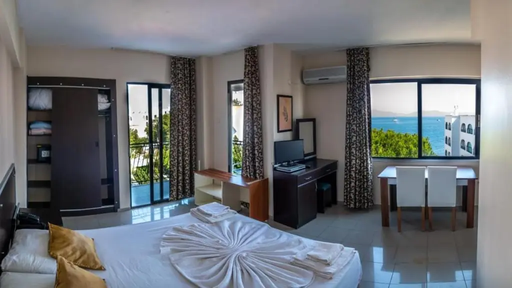 Снимка 4 - Melike Hotel - Кушадасъ, Турция