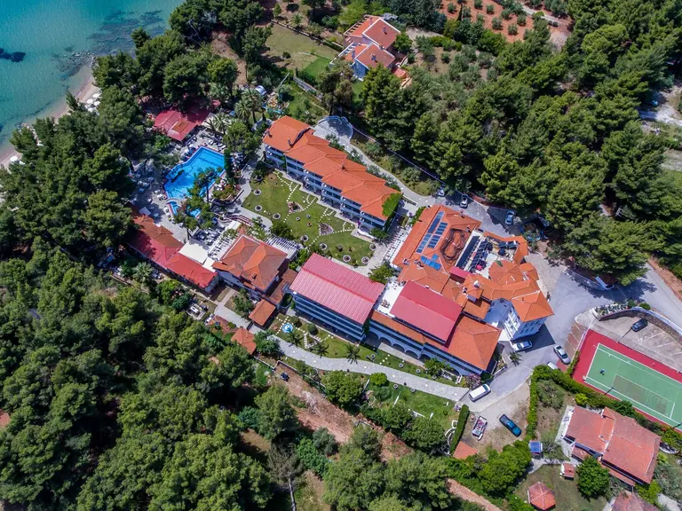 Снимка 2 - Porfi Beach Hotel - Халкидики-Ситония, Гърция