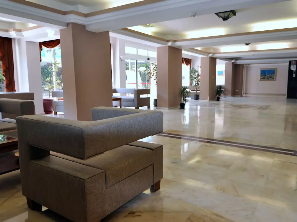 Снимка 11 - Surtel Hotel - Кушадасъ, Турция