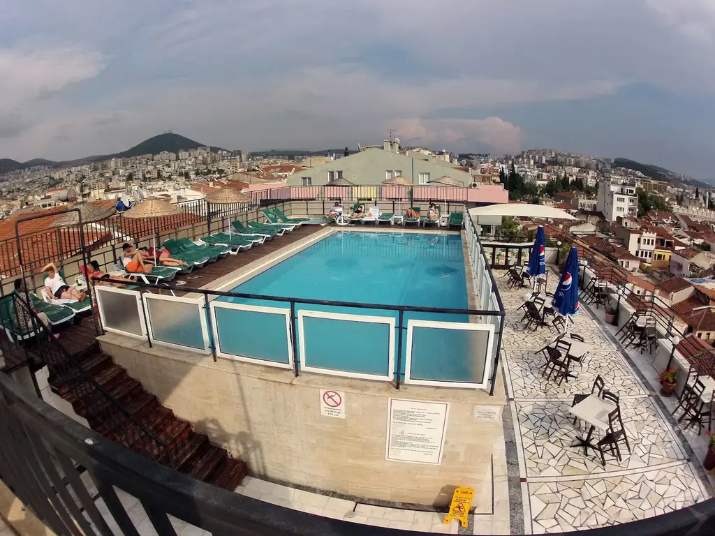Снимка 2 - Surtel Hotel - Кушадасъ, Турция