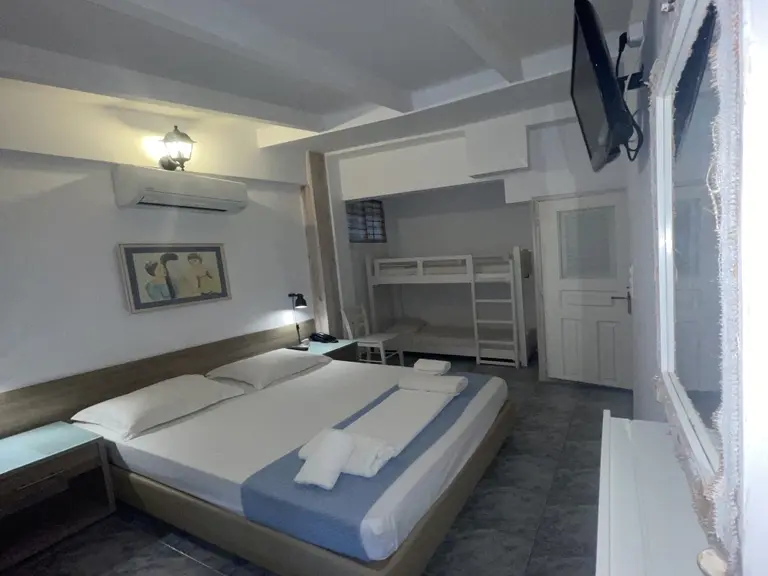 Снимка 22 - Diaporos Hotel - Халкидики-Ситония, Гърция