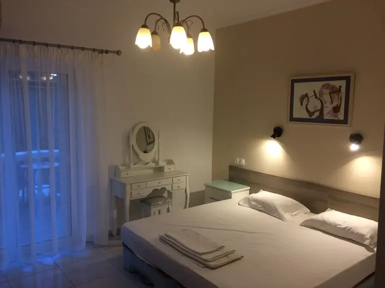 Снимка 31 - Diaporos Hotel - Халкидики-Ситония, Гърция