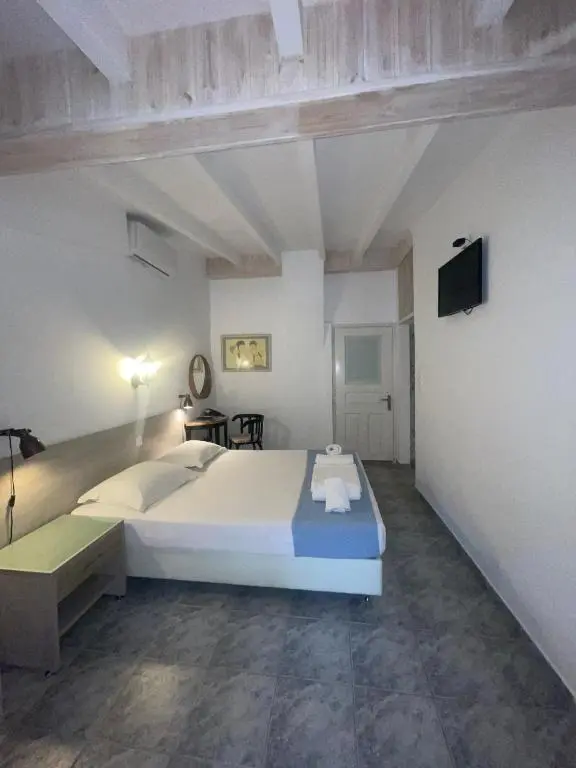 Снимка 13 - Diaporos Hotel - Халкидики-Ситония, Гърция
