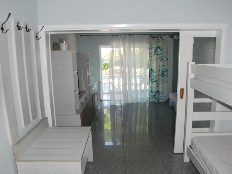 Снимка 18 - Diaporos Hotel - Халкидики-Ситония, Гърция