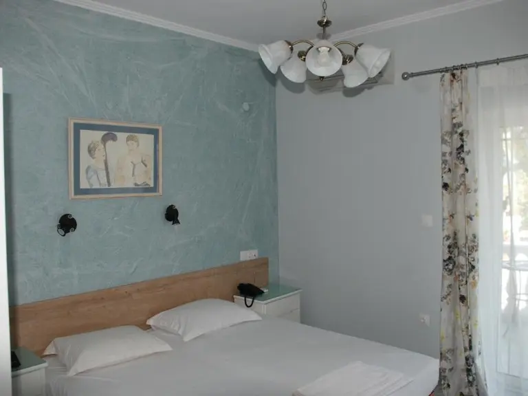 Снимка 27 - Diaporos Hotel - Халкидики-Ситония, Гърция