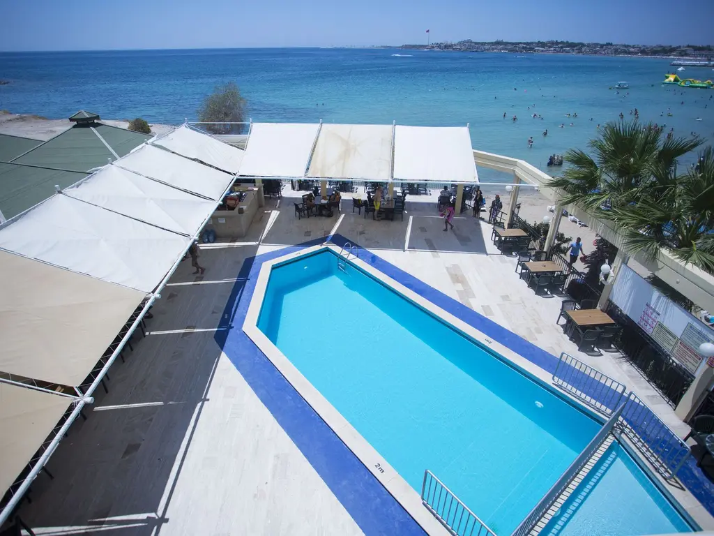 Снимка 8 - Tuntas Beach Hotel Altinkum - Дидим, Турция