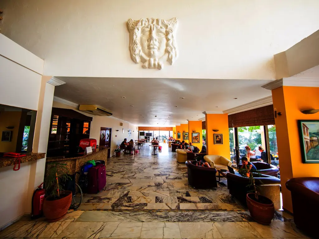 Снимка 5 - Tuntas Beach Hotel Altinkum - Дидим, Турция
