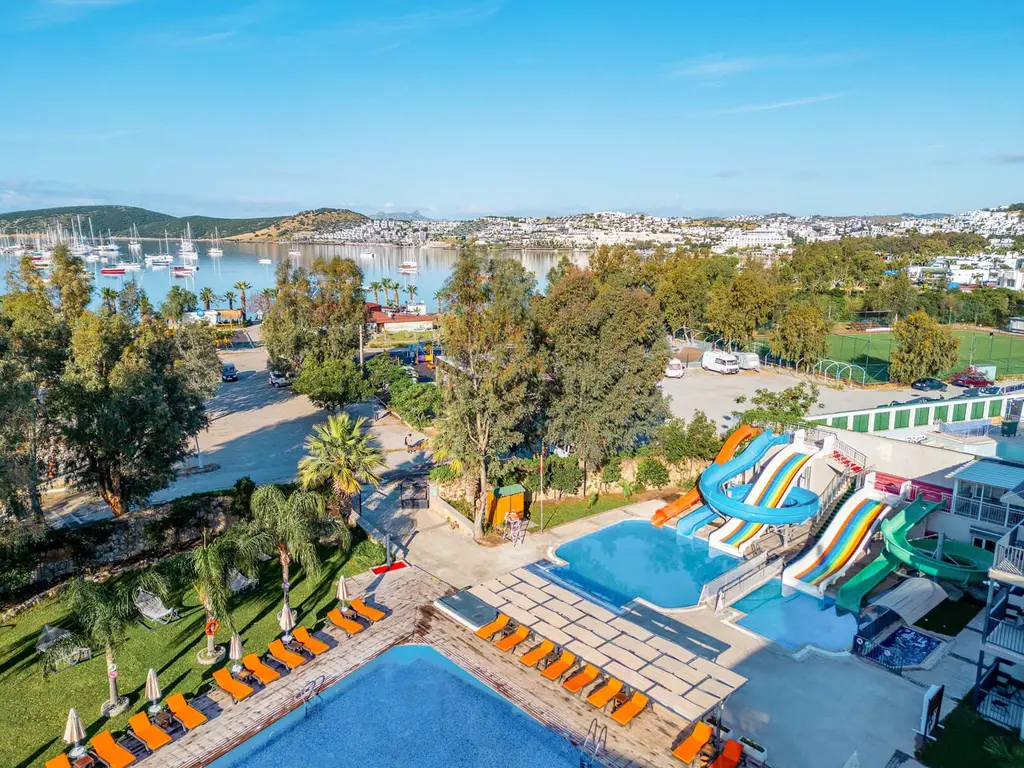 Снимка 13 - Bodrum Beach Resort - Бодрум, Турция