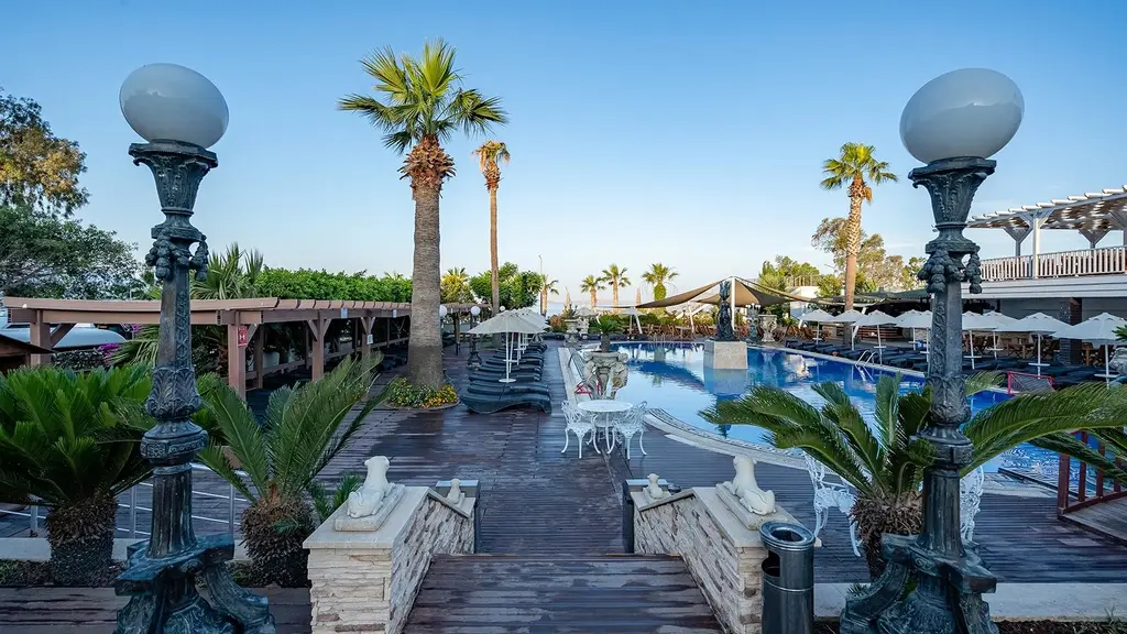 Снимка 2 - Golden Beach Resort & Spa - Бодрум, Турция
