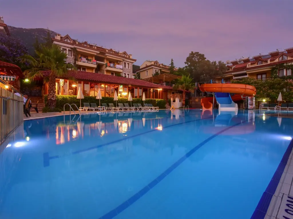 Снимка 7 - Perdikia Hill Family Resort - Фетие, Турция