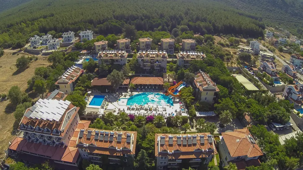 Снимка 2 - Perdikia Hill Family Resort - Фетие, Турция