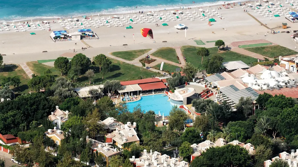 Снимка 2 - Belcekiz Beach Club - Фетие, Турция