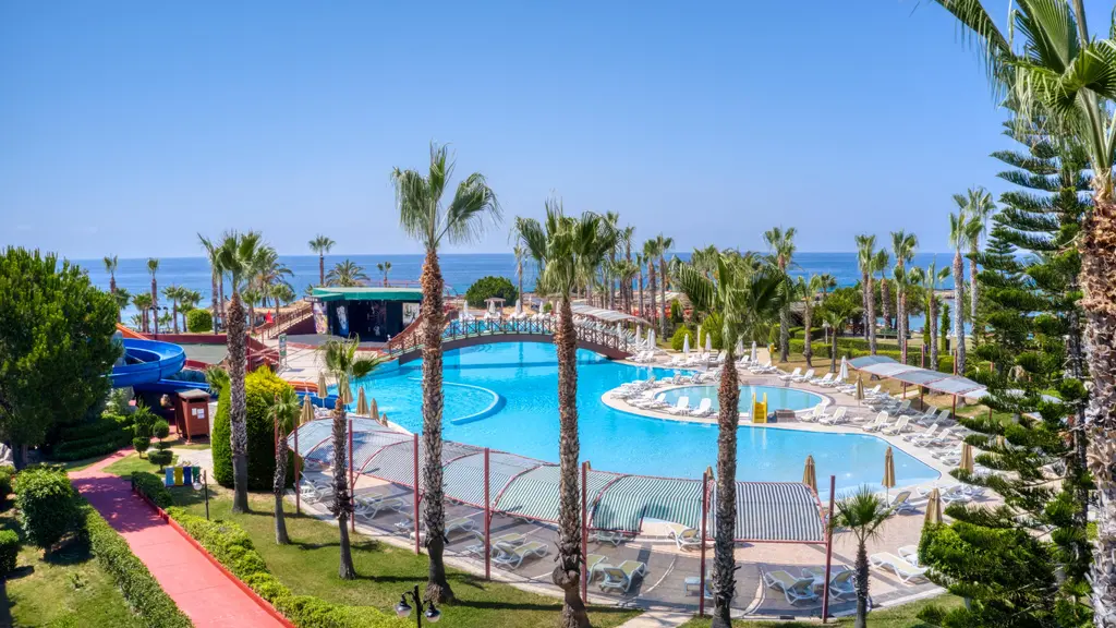 Снимка 2 - Oz Hotels Incekum Beach Resort - Анталия-Алания, Турция