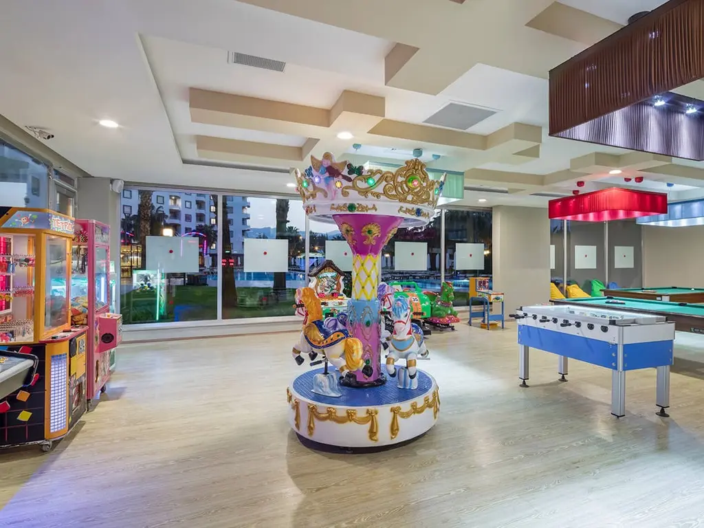 Снимка 38 - Royal Garden Beach Hotel - Анталия-Алания, Турция
